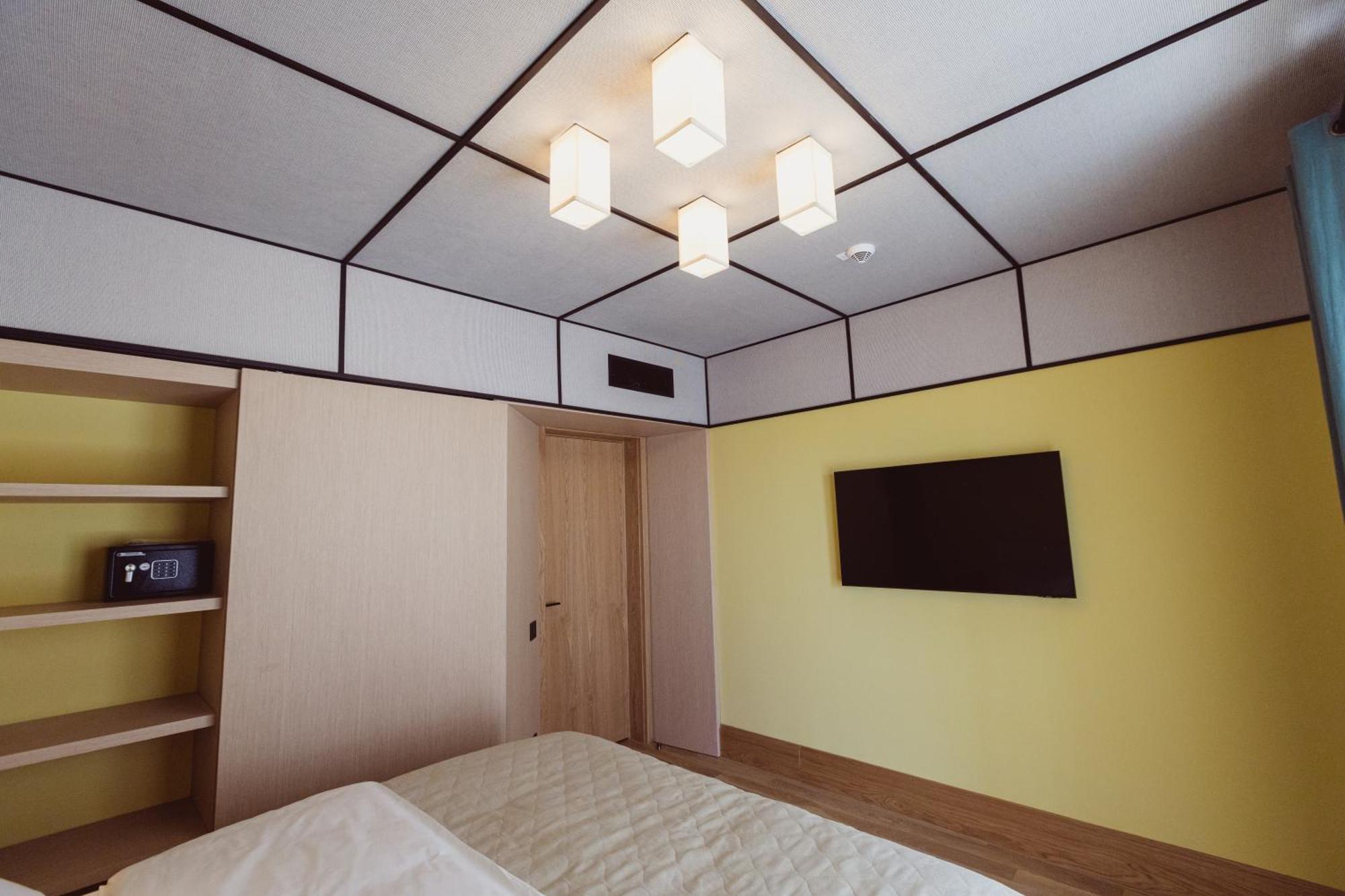 Aparthotel Craiova Kültér fotó