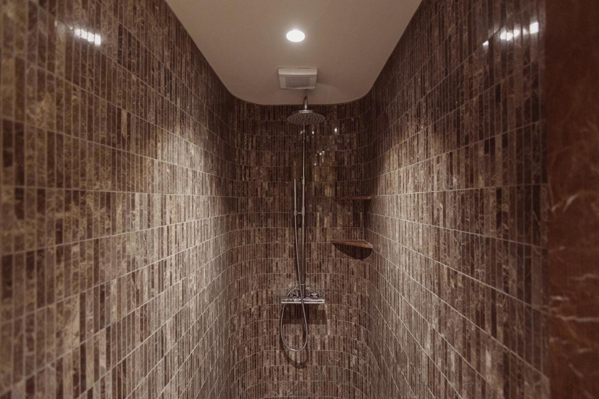 Aparthotel Craiova Kültér fotó