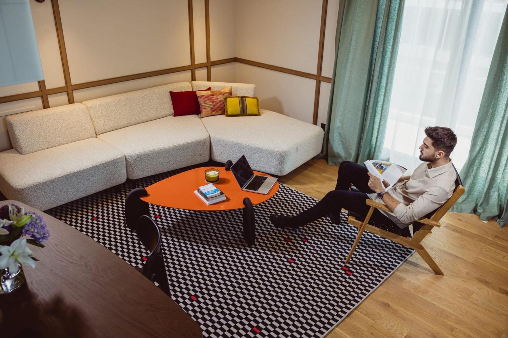 Aparthotel Craiova Kültér fotó