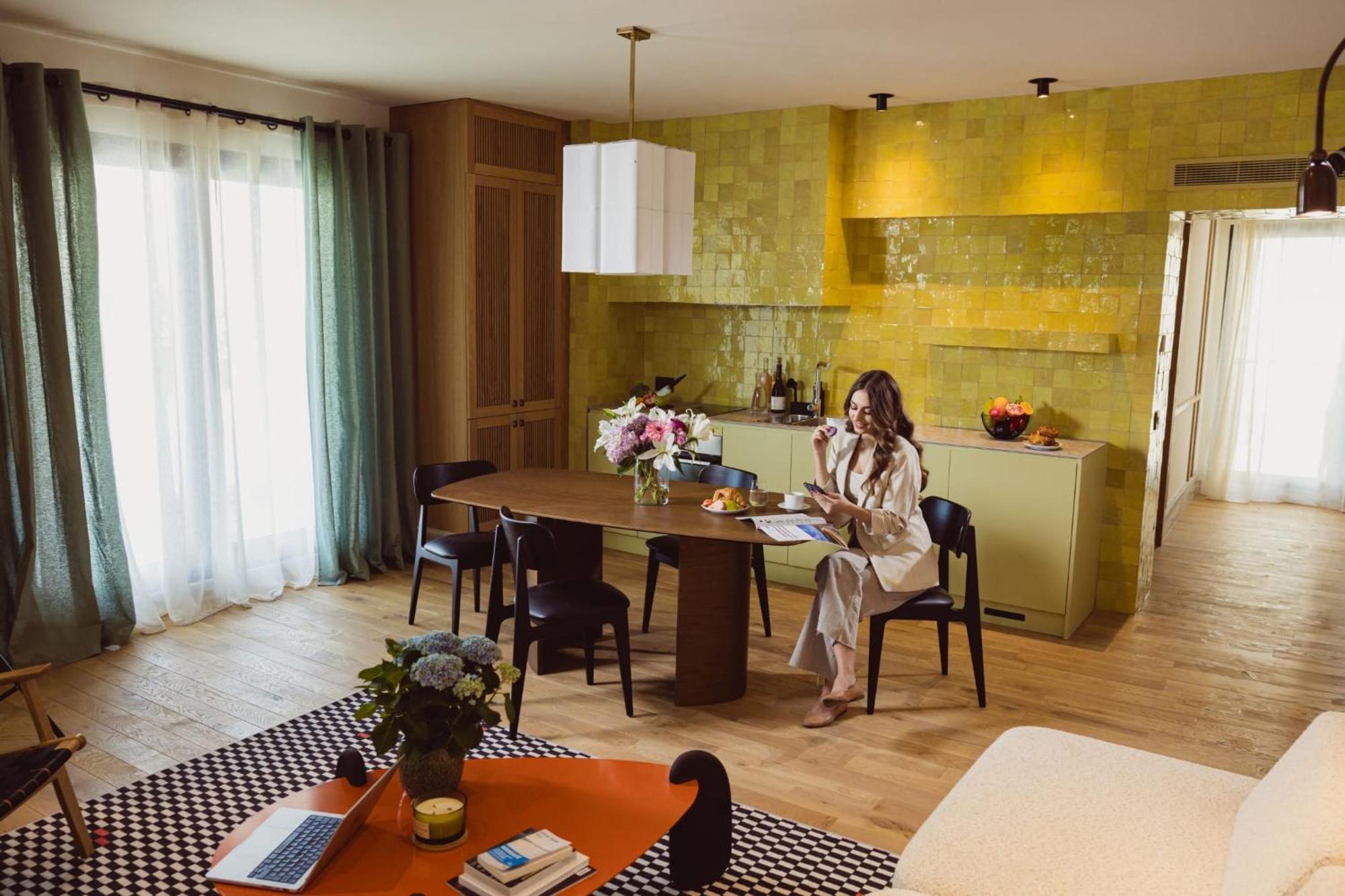 Aparthotel Craiova Kültér fotó