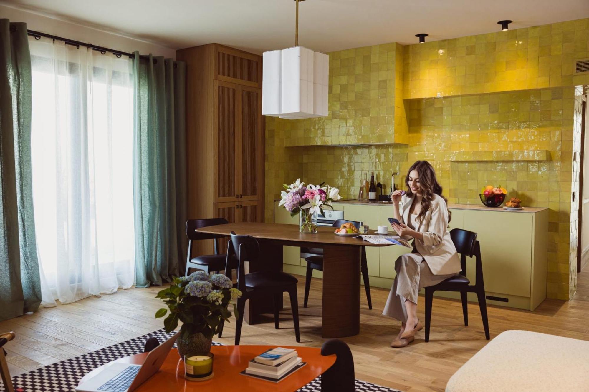 Aparthotel Craiova Kültér fotó