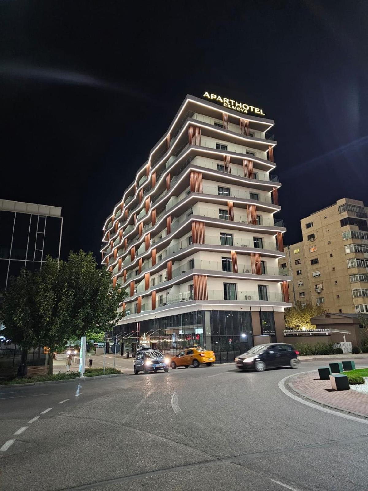 Aparthotel Craiova Kültér fotó