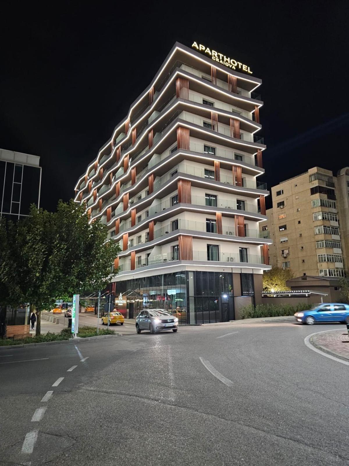 Aparthotel Craiova Kültér fotó