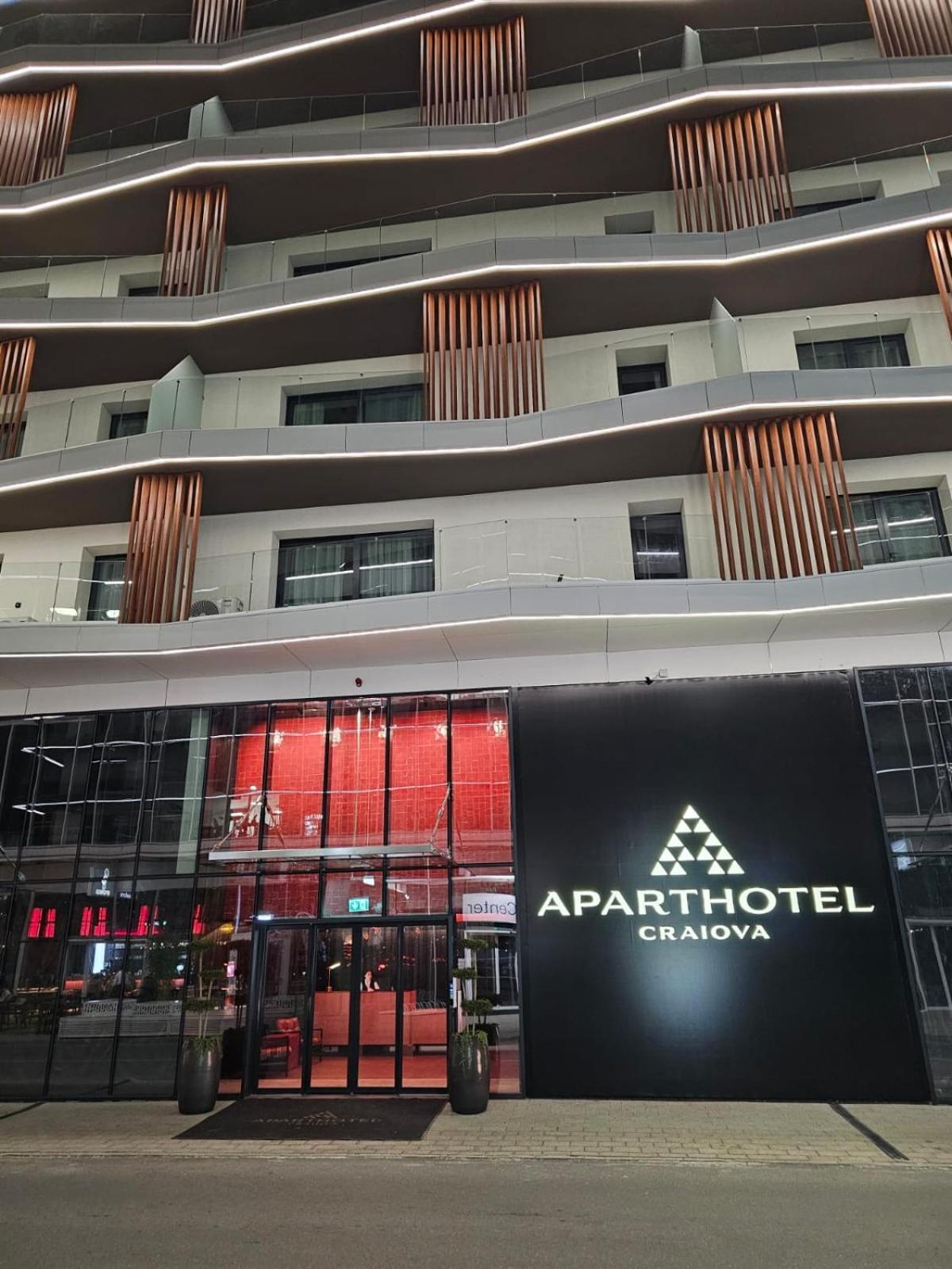 Aparthotel Craiova Kültér fotó