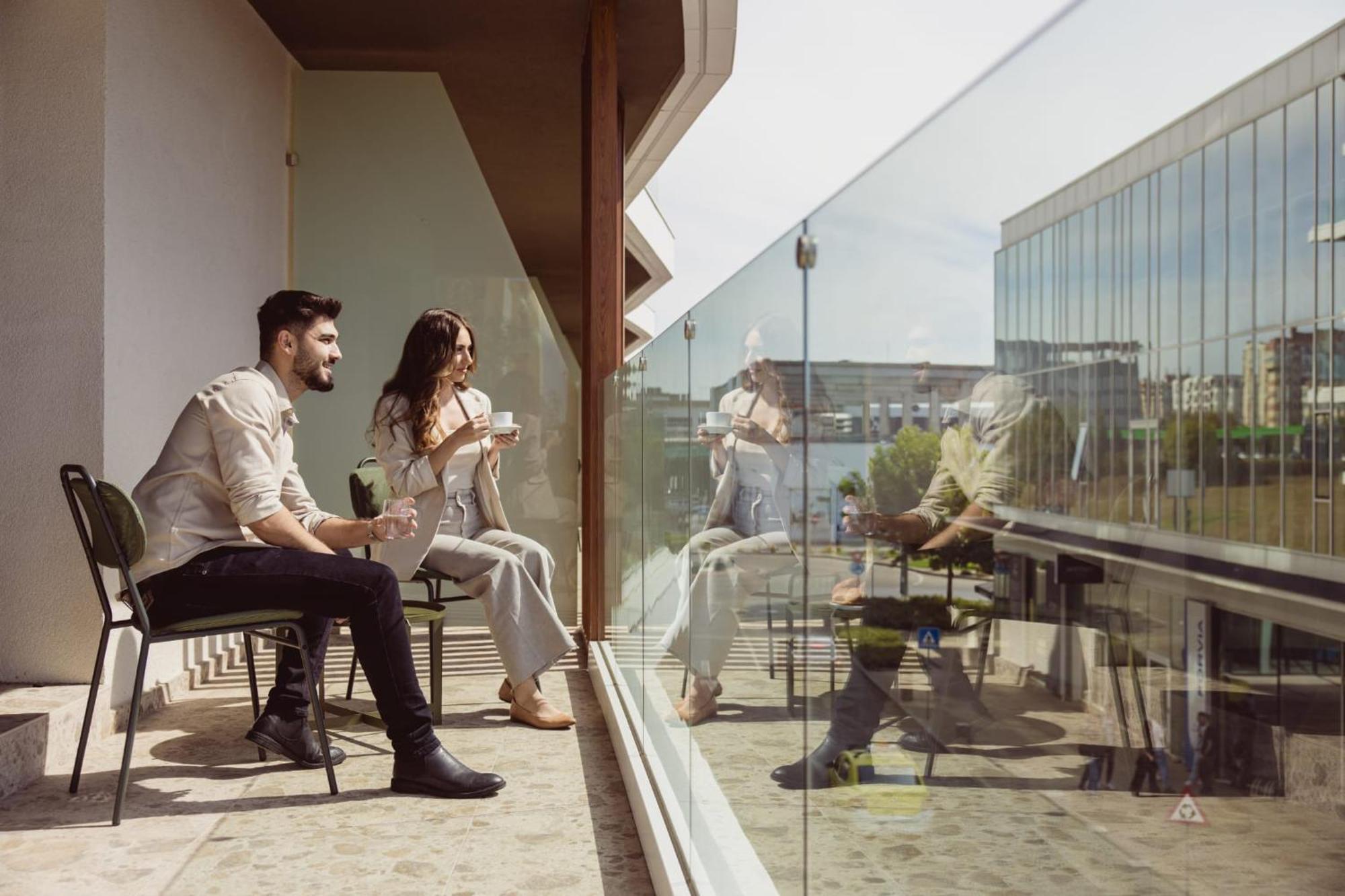 Aparthotel Craiova Kültér fotó